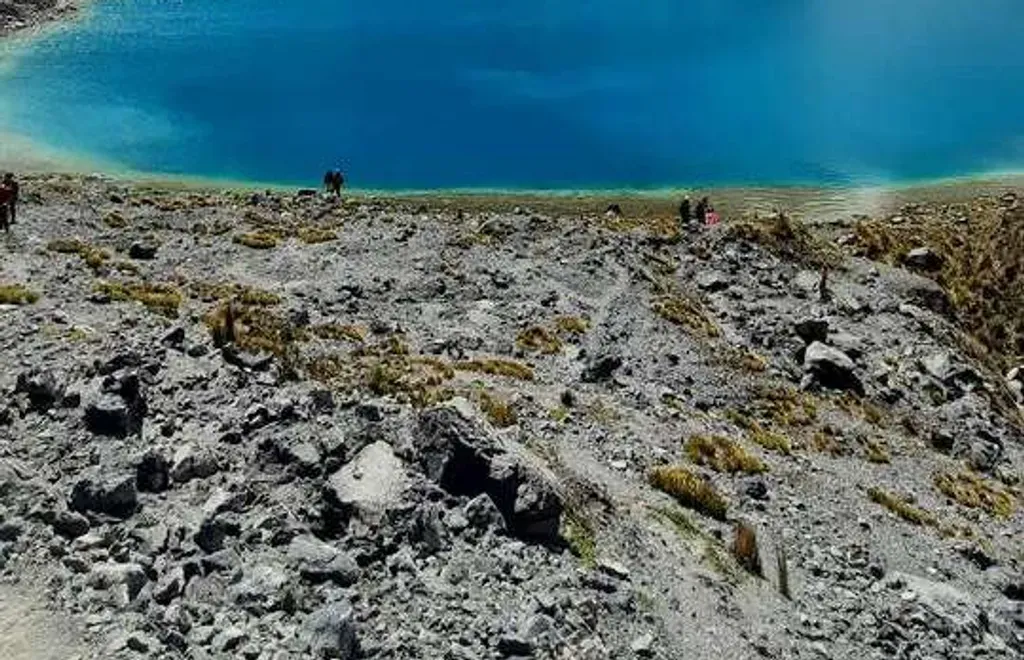 1D1N Laguna Colquepucro foto 3