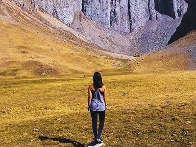 1D1N Vichaycocha: Laguna Azulcocha y Baños del Collpa