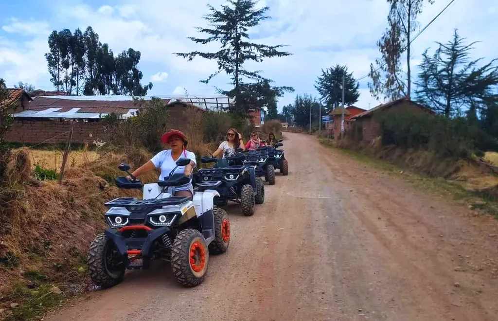 Full Day Cuatrimoto a las Salineras de Maras y Moray foto 3