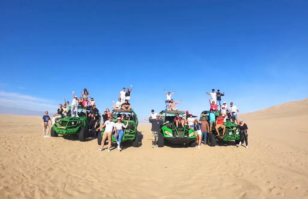 Full Day Paracas VIP + UTV en el Desierto foto 3