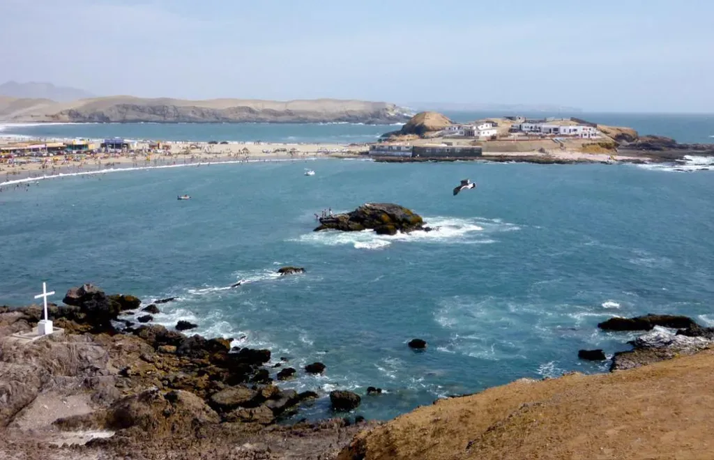 Full Day Playa Tuquillo y Cristo Blanco de Barranca foto 4